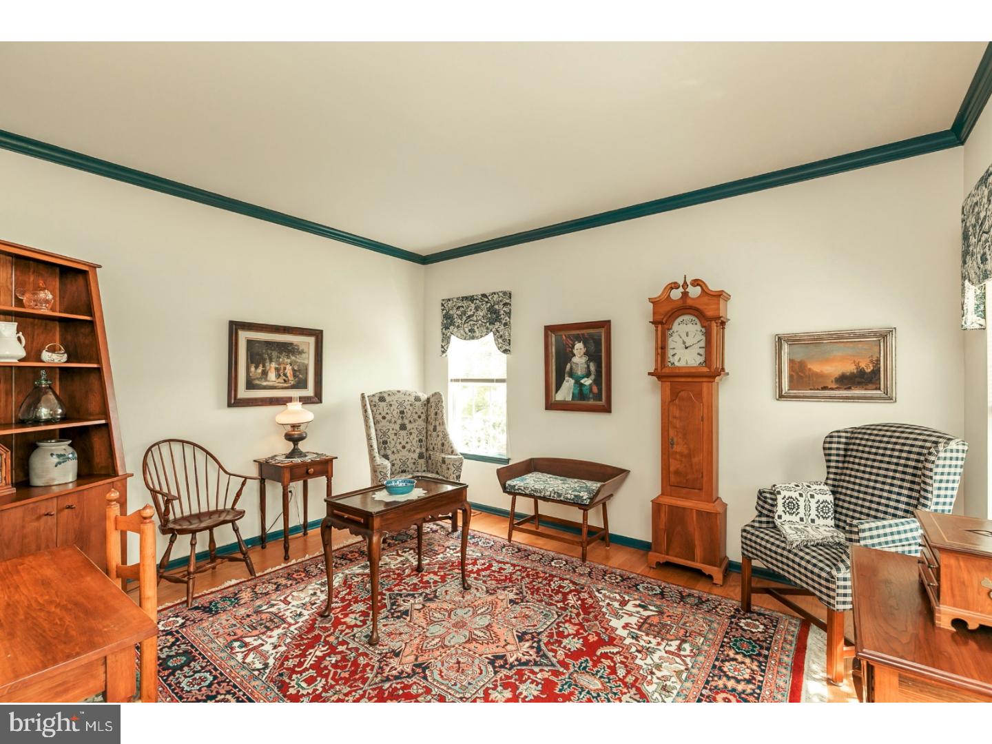 1165 Roberts Road Gilbertsville, PA 19525 - Photo 5 of 25 Living Room