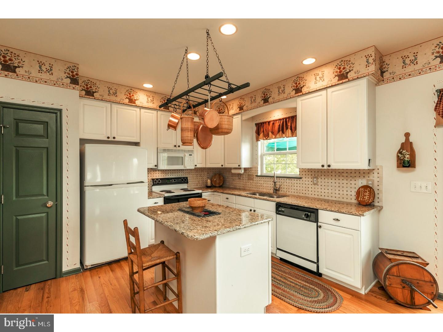 1165 Roberts Road Gilbertsville, PA 19525 - Photo 10 of 25 Kitchen