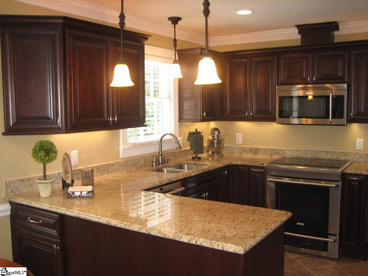 121 Lullwater Road Greenville, SC 29607 - Photo 13 of 36 Gallery Image 13
