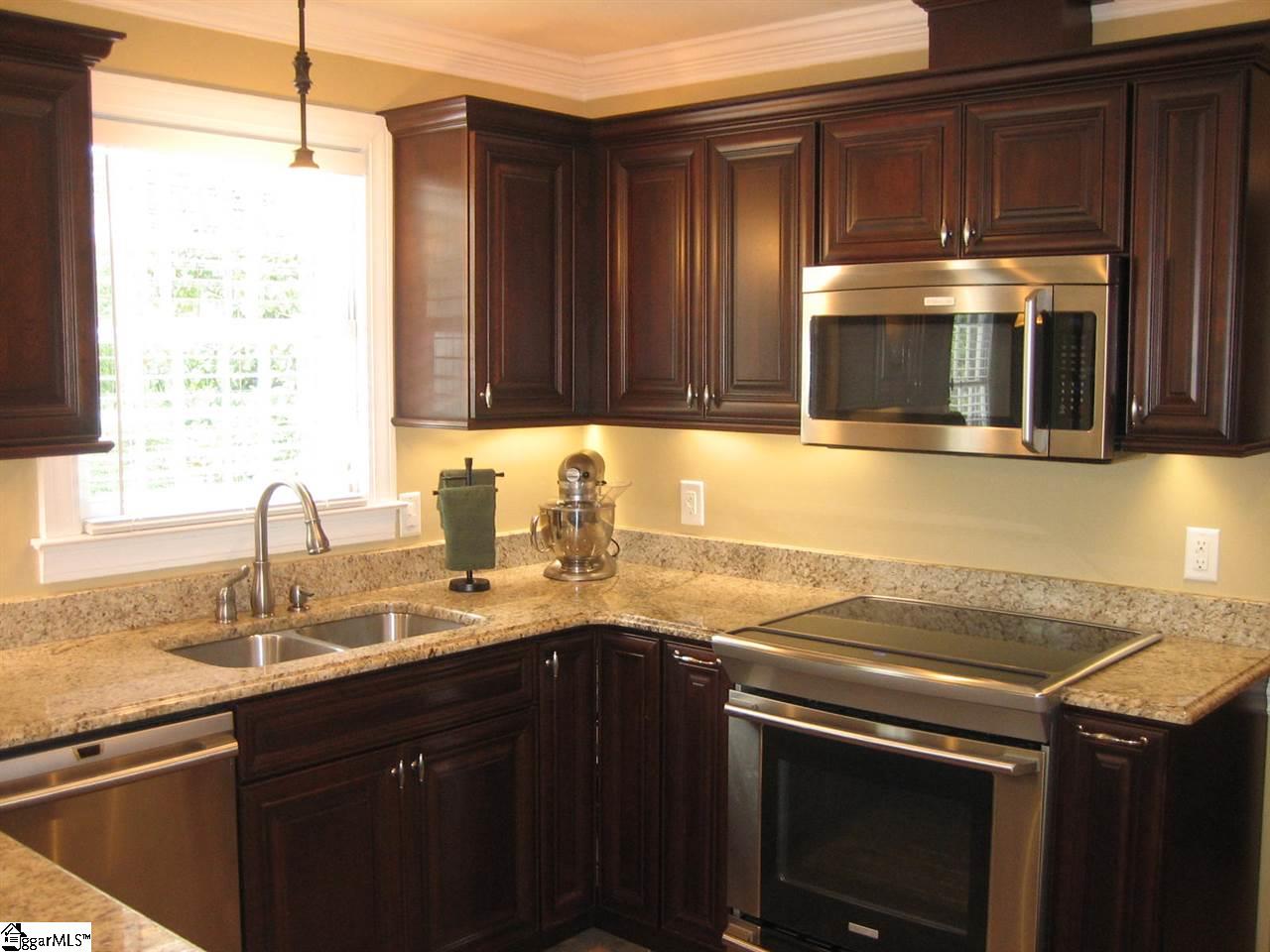 121 Lullwater Road Greenville, SC 29607 - Photo 14 of 36 Gallery Image 14
