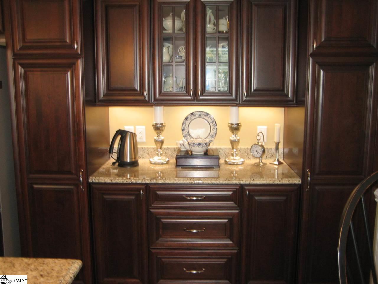 121 Lullwater Road Greenville, SC 29607 - Photo 17 of 36 Gallery Image 17