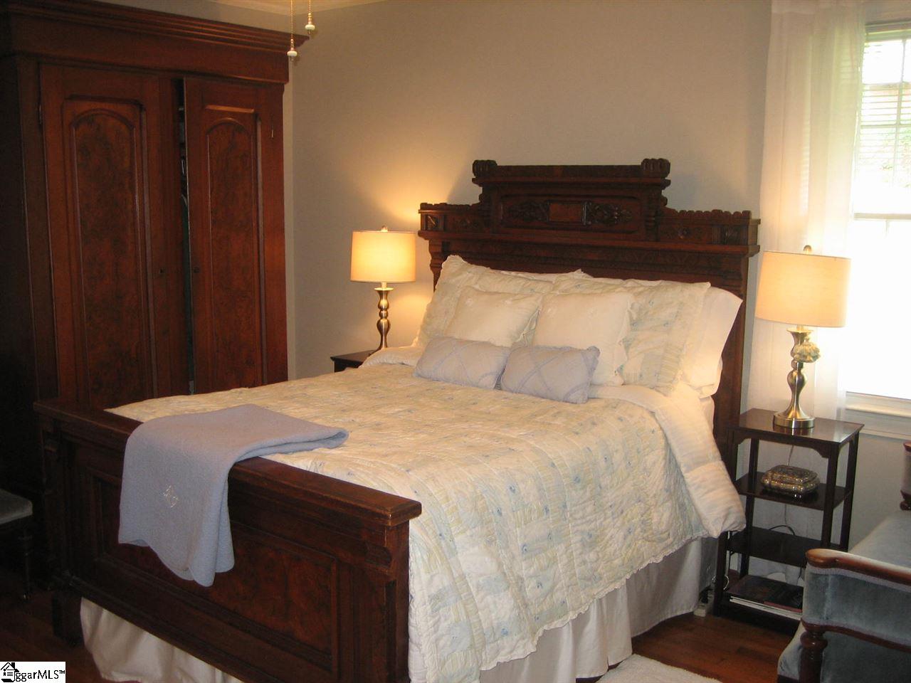 121 Lullwater Road Greenville, SC 29607 - Photo 23 of 36 Gallery Image 23