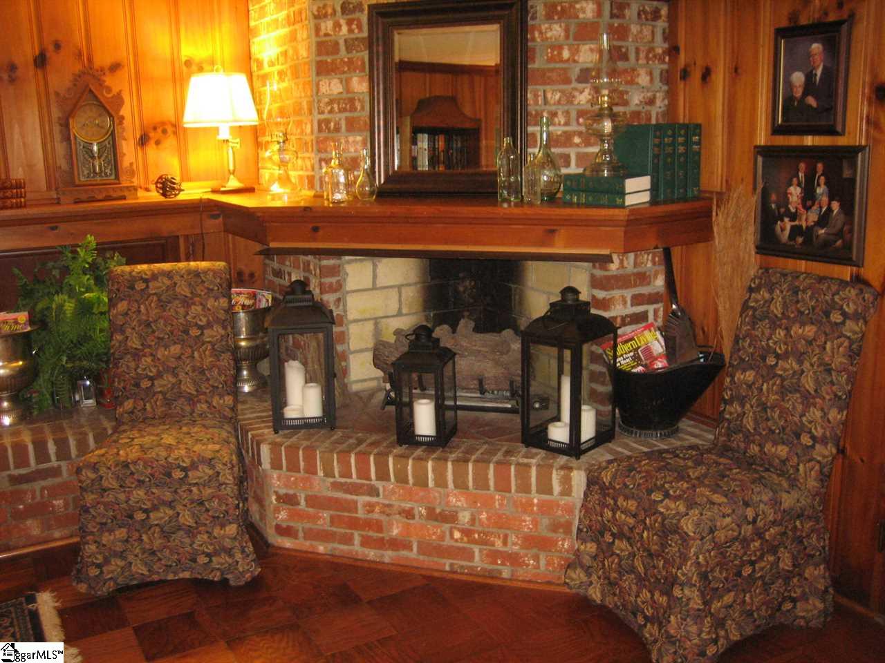 121 Lullwater Road Greenville, SC 29607 - Photo 30 of 36 Gallery Image 30