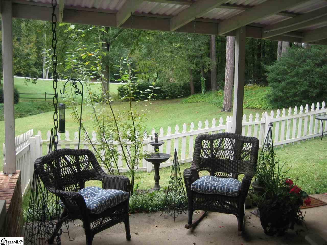121 Lullwater Road Greenville, SC 29607 - Photo 31 of 36 Gallery Image 31