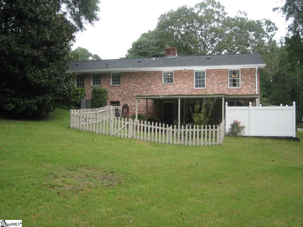 121 Lullwater Road Greenville, SC 29607 - Photo 32 of 36 Gallery Image 32