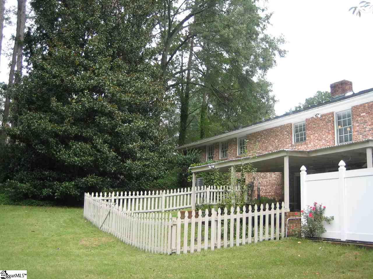 121 Lullwater Road Greenville, SC 29607 - Photo 33 of 36 Gallery Image 33