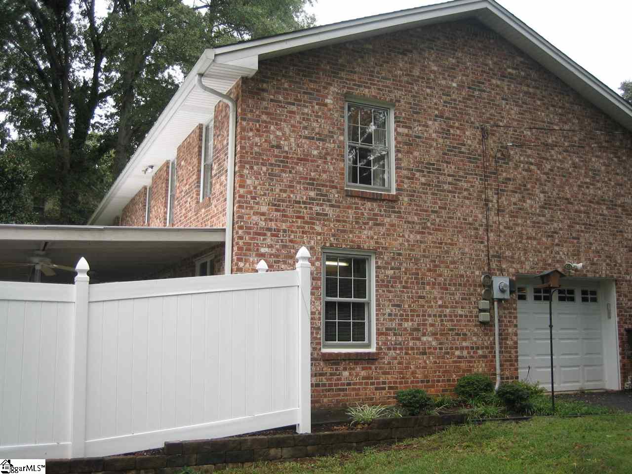 121 Lullwater Road Greenville, SC 29607 - Photo 34 of 36 Gallery Image 34