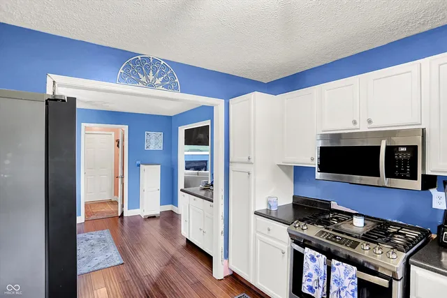 $430,000 | 2025 Deer Lake Drive, Martinsville, IN 46151