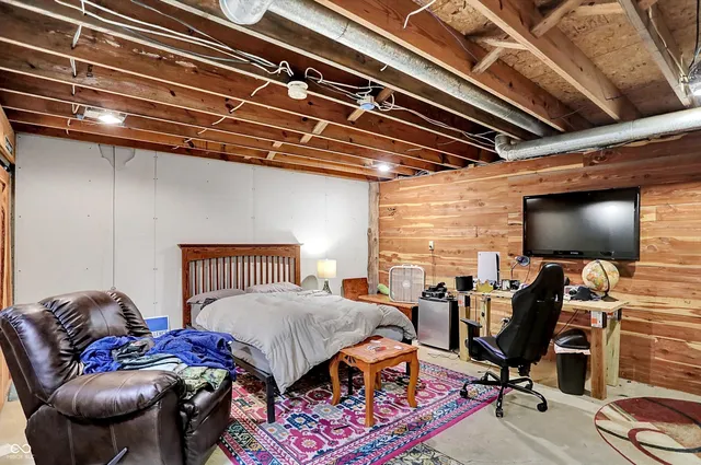 $430,000 | 2025 Deer Lake Drive, Martinsville, IN 46151