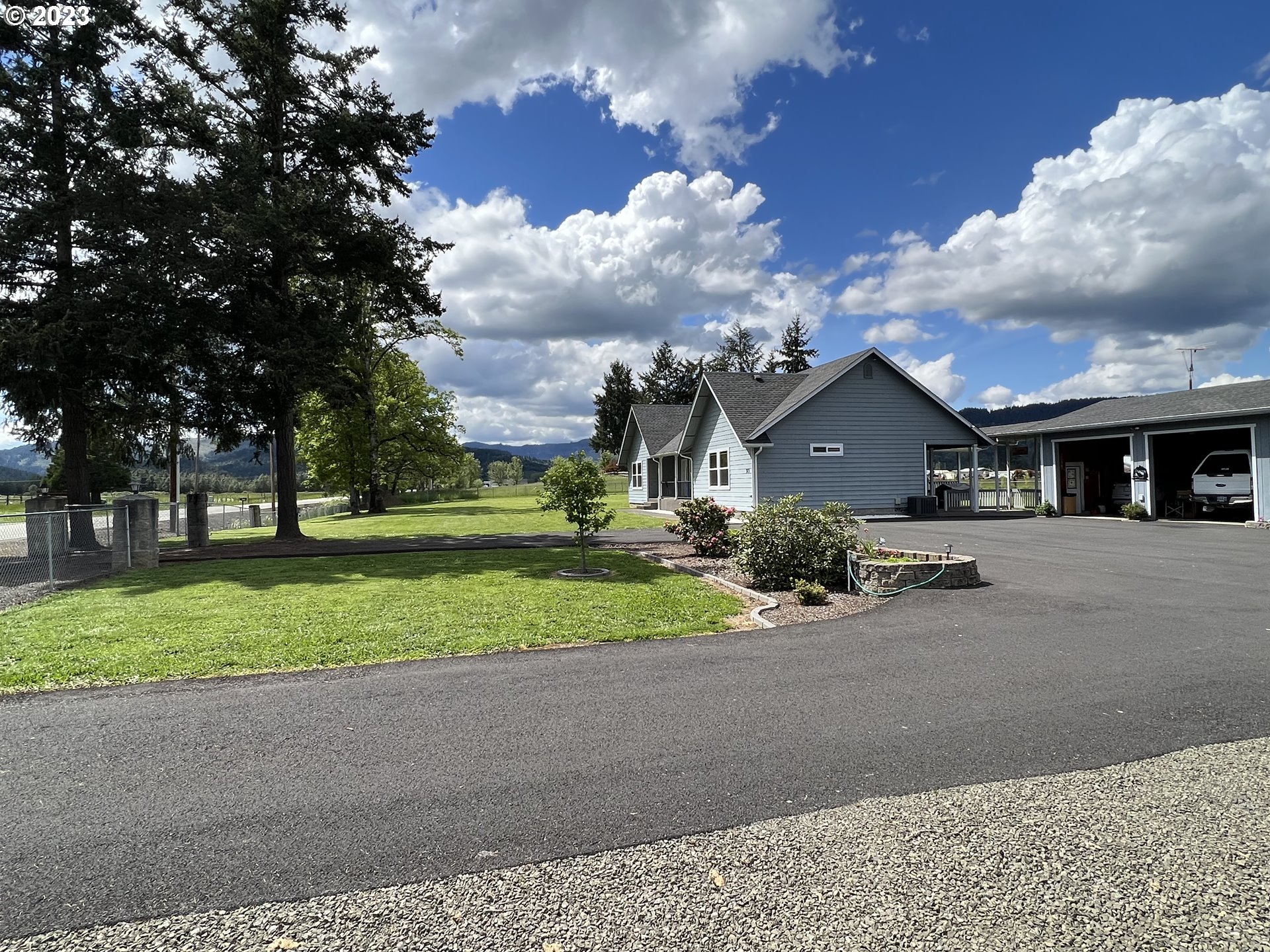 373 Dairy Loop Road Roseburg, OR 97471 - Photo 6 of 48 Gallery Image 6