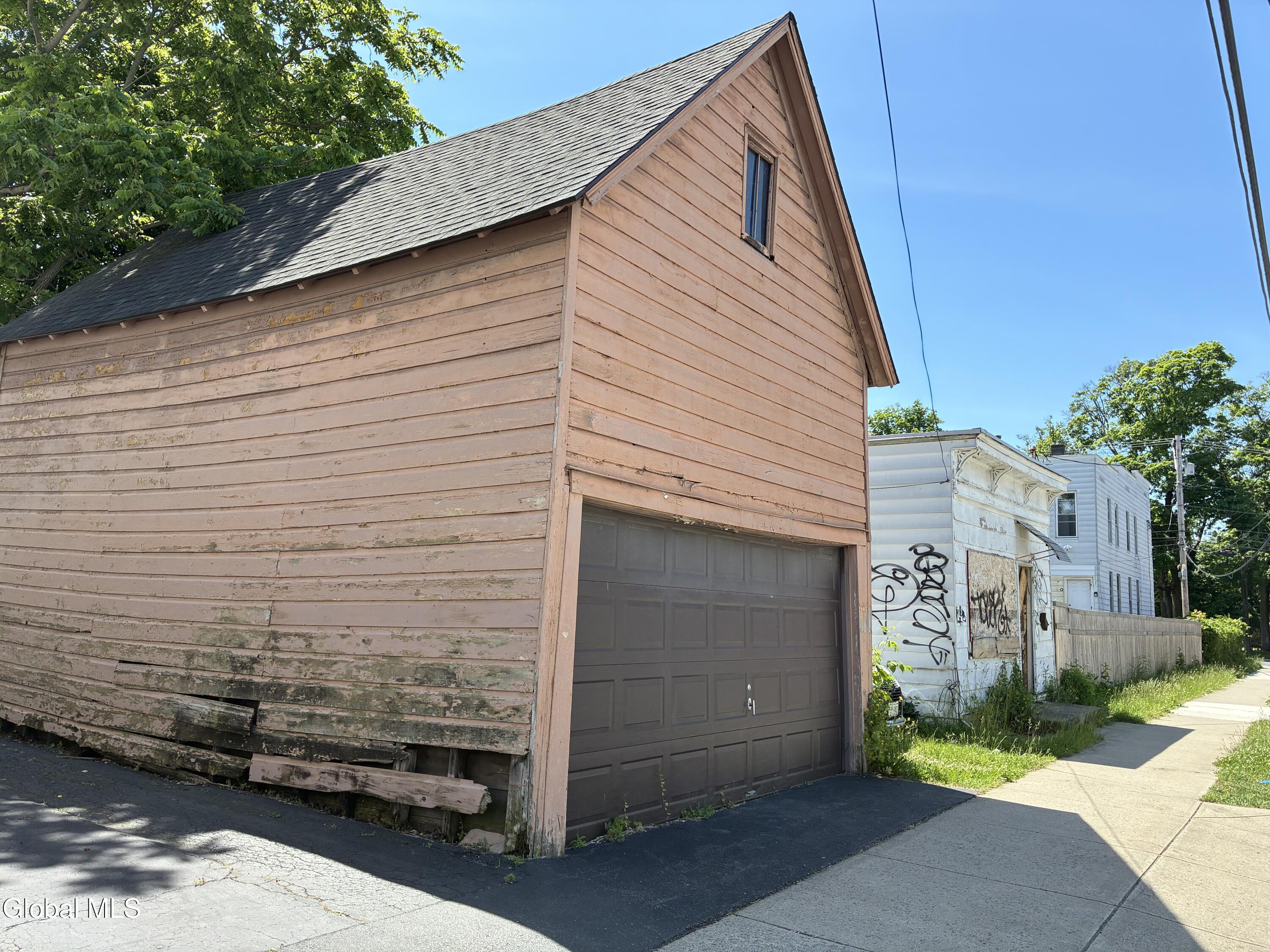 603 Nott Street Schenectady, NY 12308 - Photo 8 of 23 IMG_6647