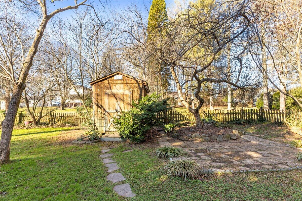 315 North Duke Street LaFayette, GA 30728 - Photo 6 of 30 28-IMG_7479