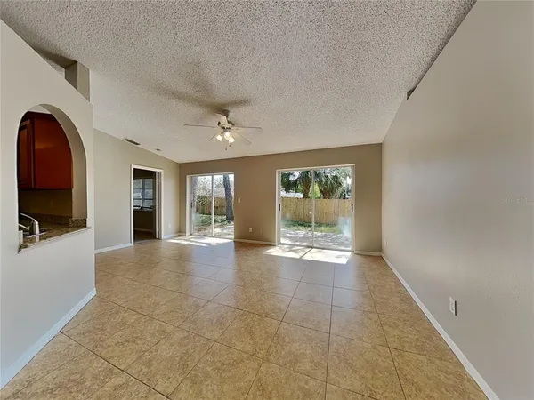 $2,519 | Undisclosed Address, Tarpon Springs, FL 34689