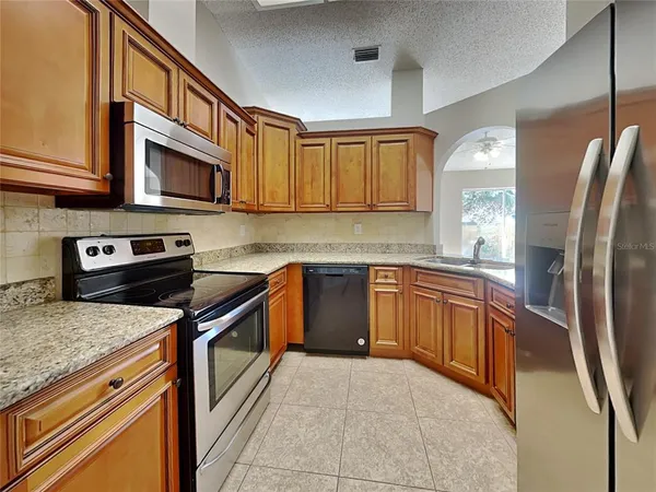 $2,519 | Undisclosed Address, Tarpon Springs, FL 34689