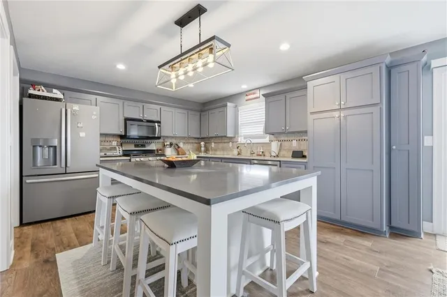 $325,000 | 299 Rawlings Drive, Tonganoxie, KS 66086