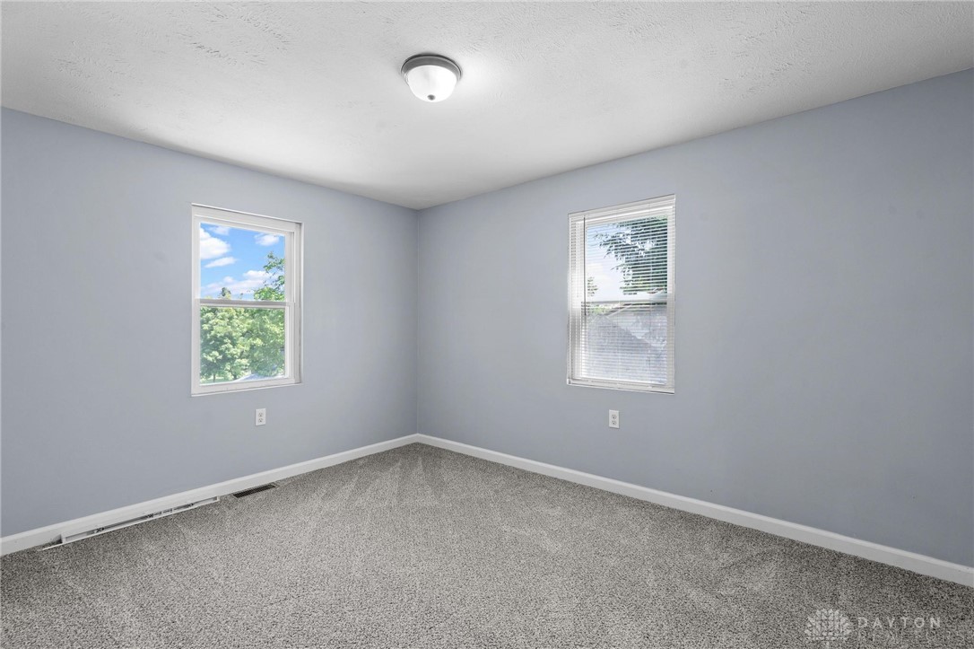 1920 South Burnett Road Springfield, OH 45505 - Photo 20 of 30