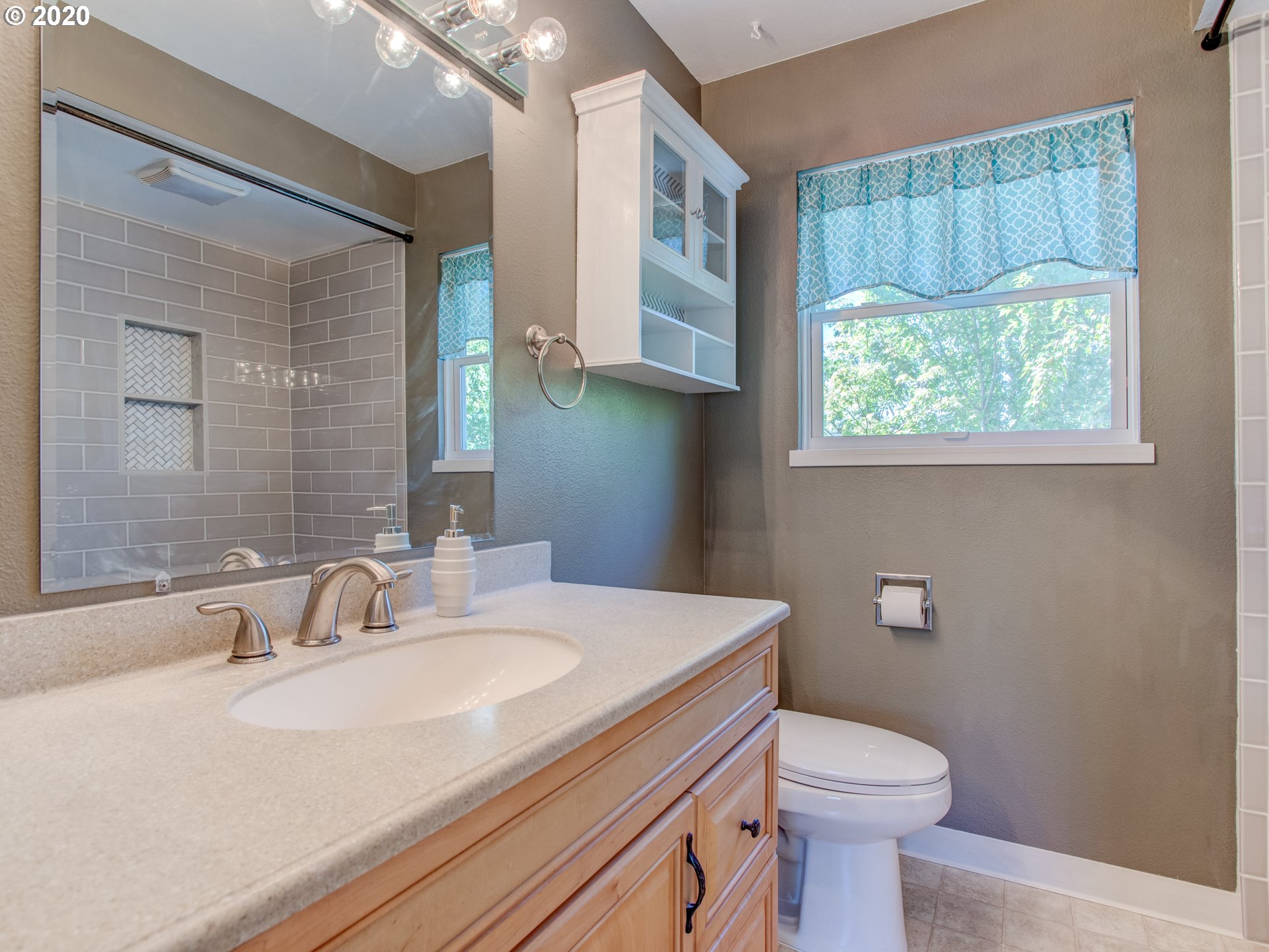 14296 Southwest Farmington Road Beaverton, OR 97005 - Photo 22 of 26 Gallery Image 22