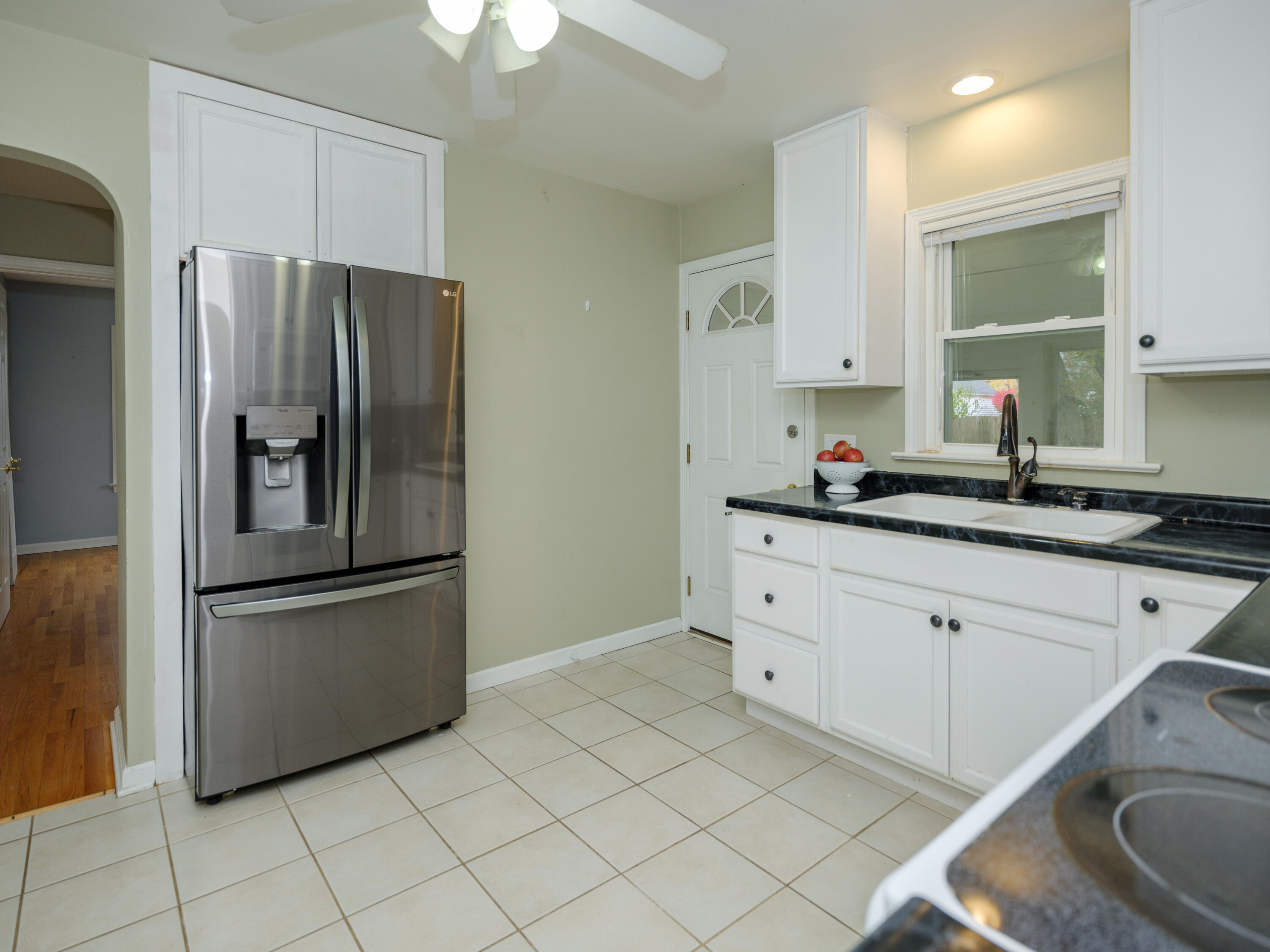 1921 Banbury Road Kalamazoo, MI 49001 - Photo 10 of 24 1921 Banbury Rd-110