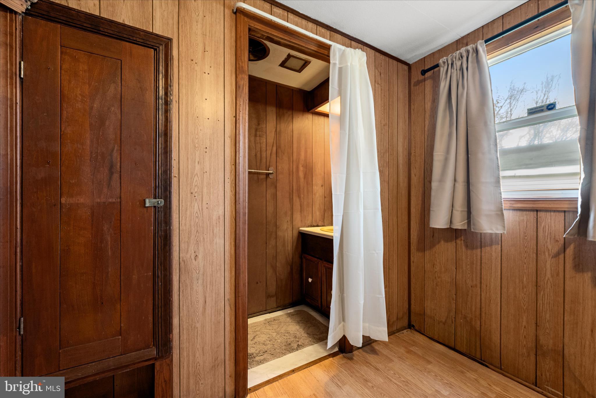 53 Anvil Road Kearneysville, WV 25430 - Photo 17 of 44 a view of a elevator and front door