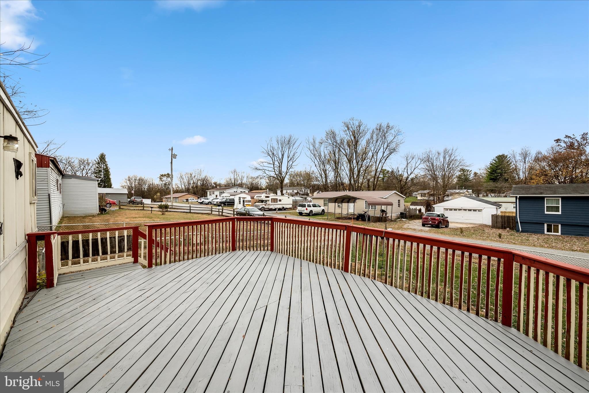 53 Anvil Road Kearneysville, WV 25430 - Photo 2 of 44 a view of balcony with furniture