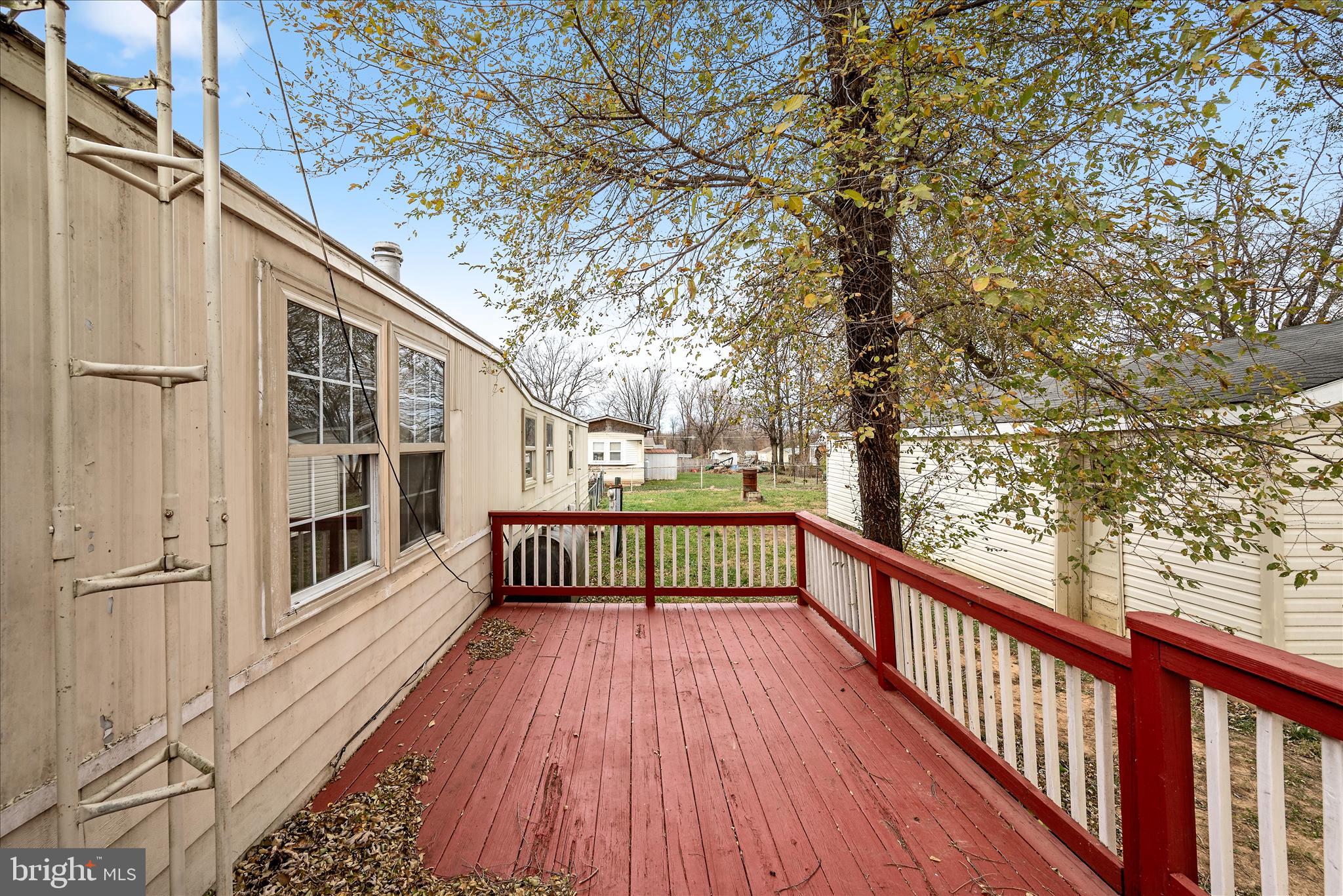 53 Anvil Road Kearneysville, WV 25430 - Photo 24 of 44 a view of balcony with wooden floor and fence