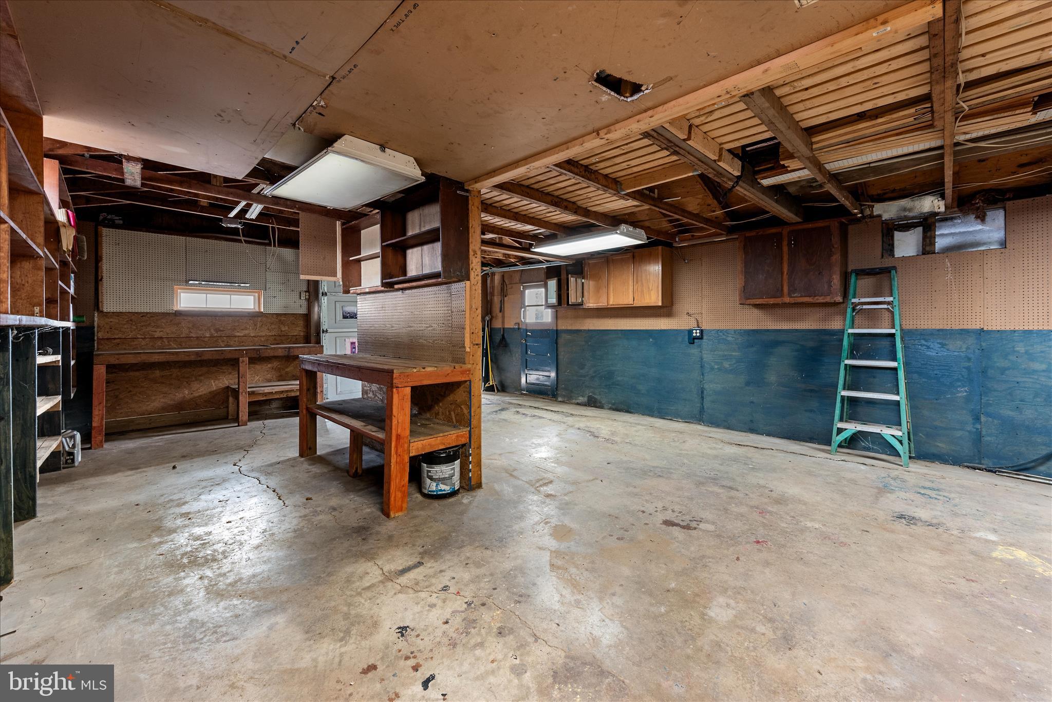 53 Anvil Road Kearneysville, WV 25430 - Photo 29 of 44 a view of a room with wooden furniture