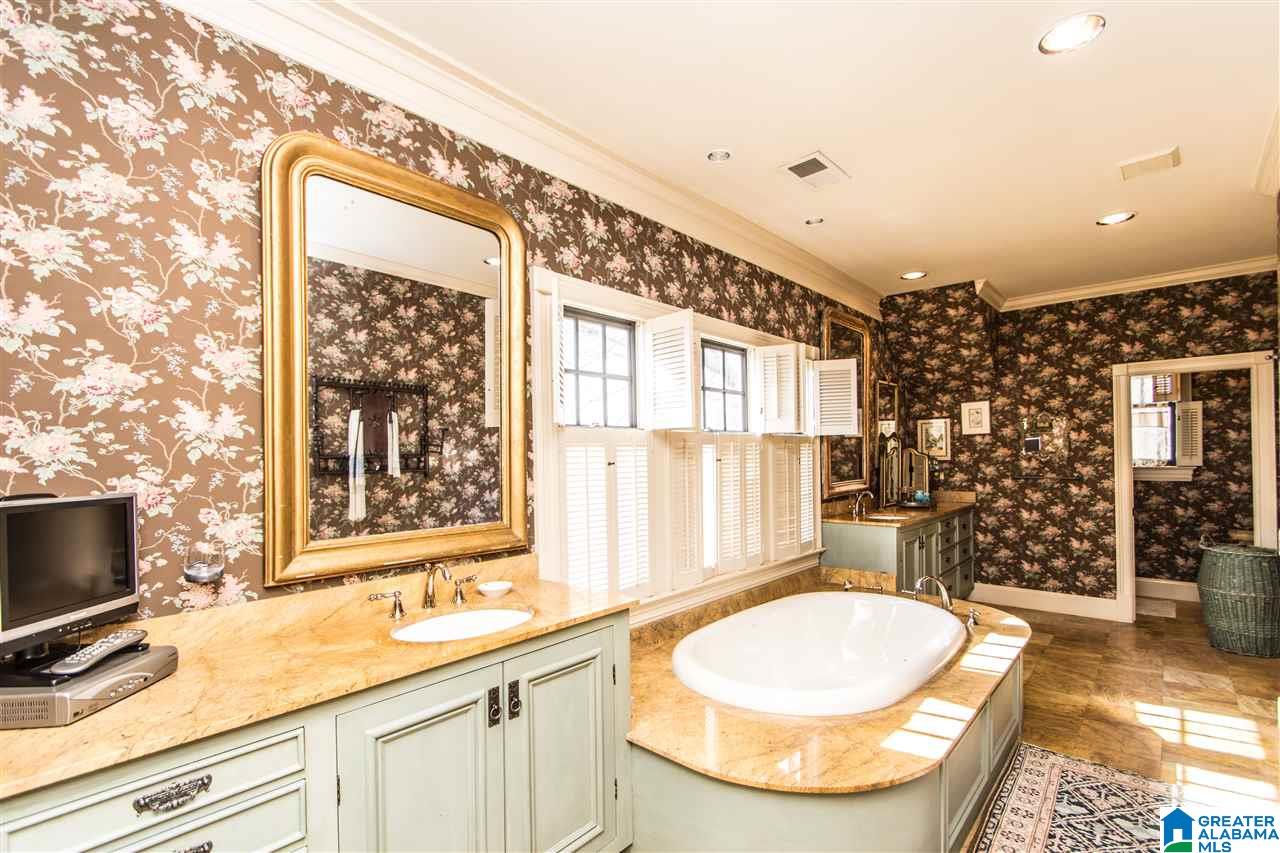 2401 Chestnut Road Birmingham, AL 35216 - Photo 34 of 49