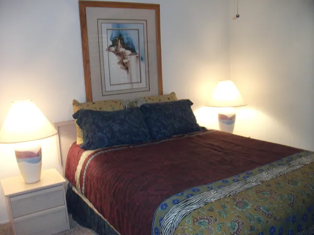 $2,800 | 49225 Eisenhower Drive, Indio, CA 92201