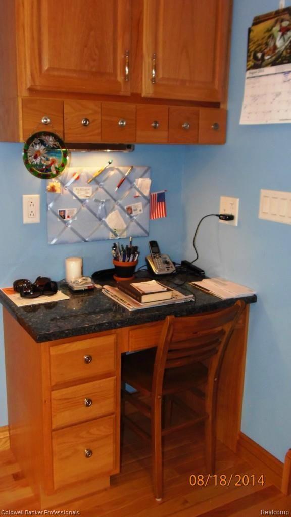 10394 East Potter Road Davison, MI 48423 - Photo 22 of 53 10394 Potter kitchen 6.jpg