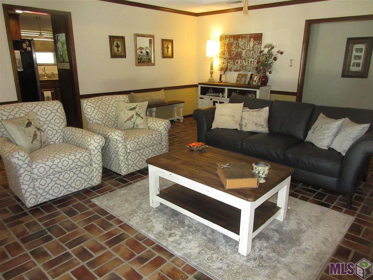 13621 Shortridge Avenue Baton Rouge, LA 70817 - Photo 6 of 27 Gallery Image 6