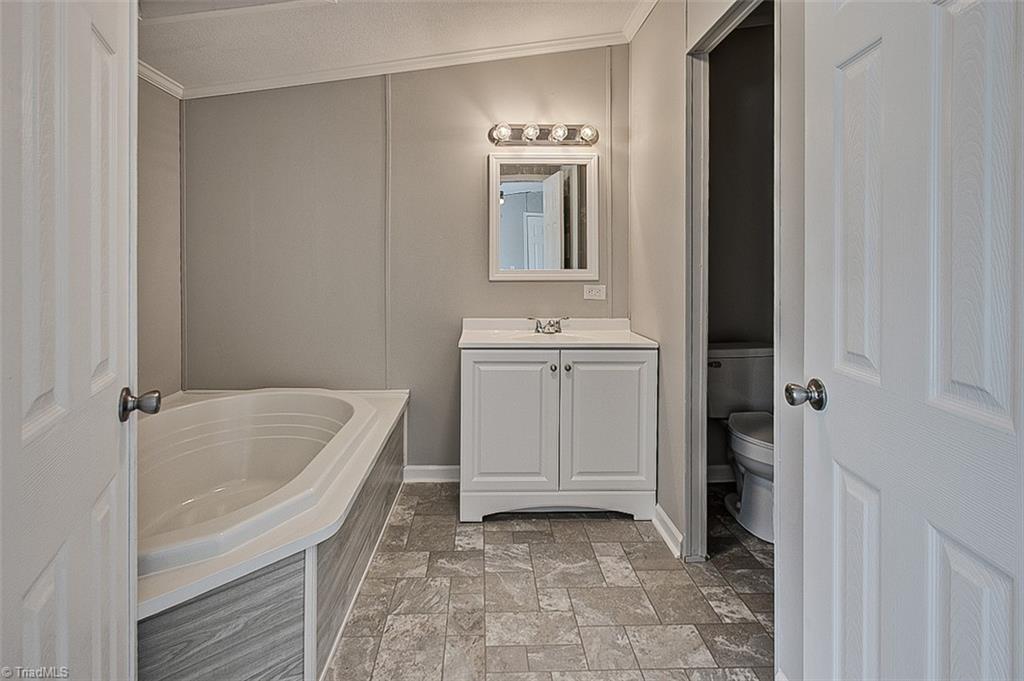 194 King Road Seagrove, NC 27341 - Photo 11 of 18