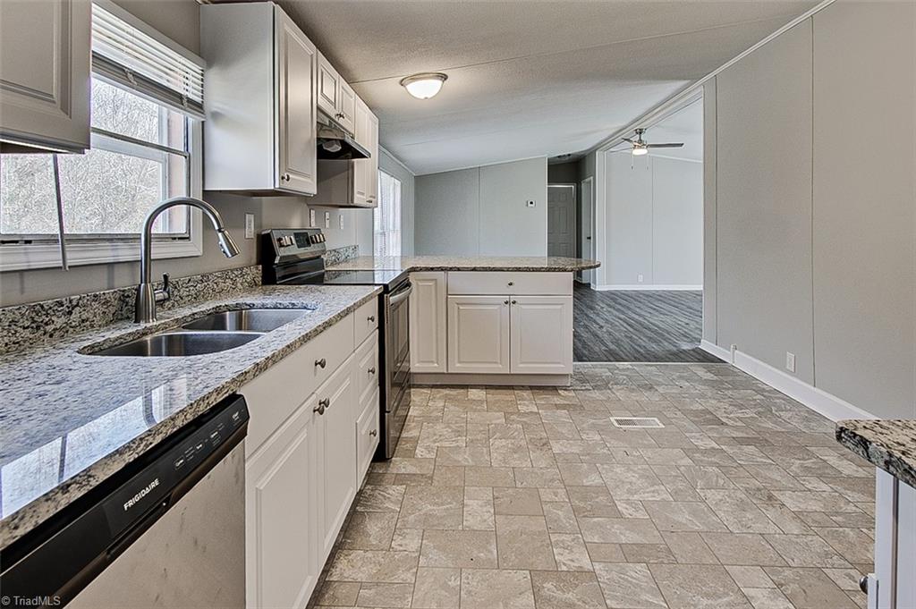 194 King Road Seagrove, NC 27341 - Photo 7 of 18
