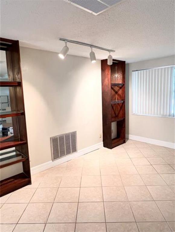 7245 Exemplar Drive New Port Richey, FL 34655 - Photo 10 of 22