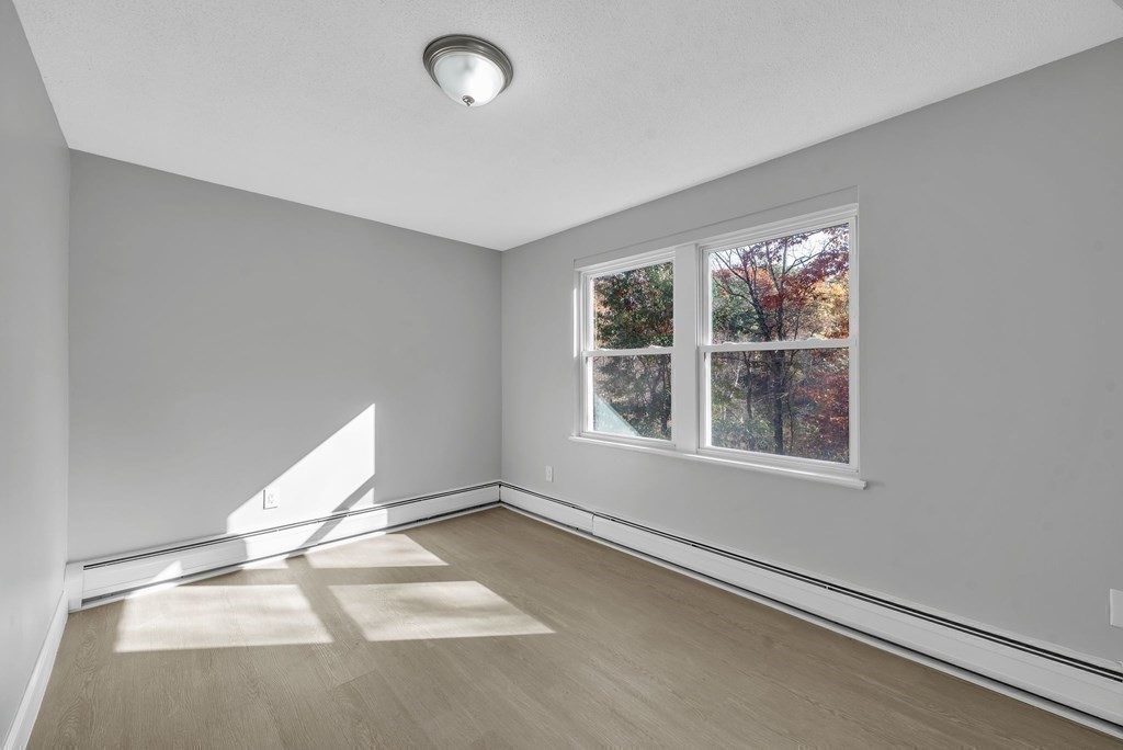 305 Denver Street Springfield, MA 01109 - Photo 24 of 42 Gallery Image 24