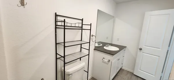 $2,195 | 6013 Companion Loop, Bulverde, TX 78163