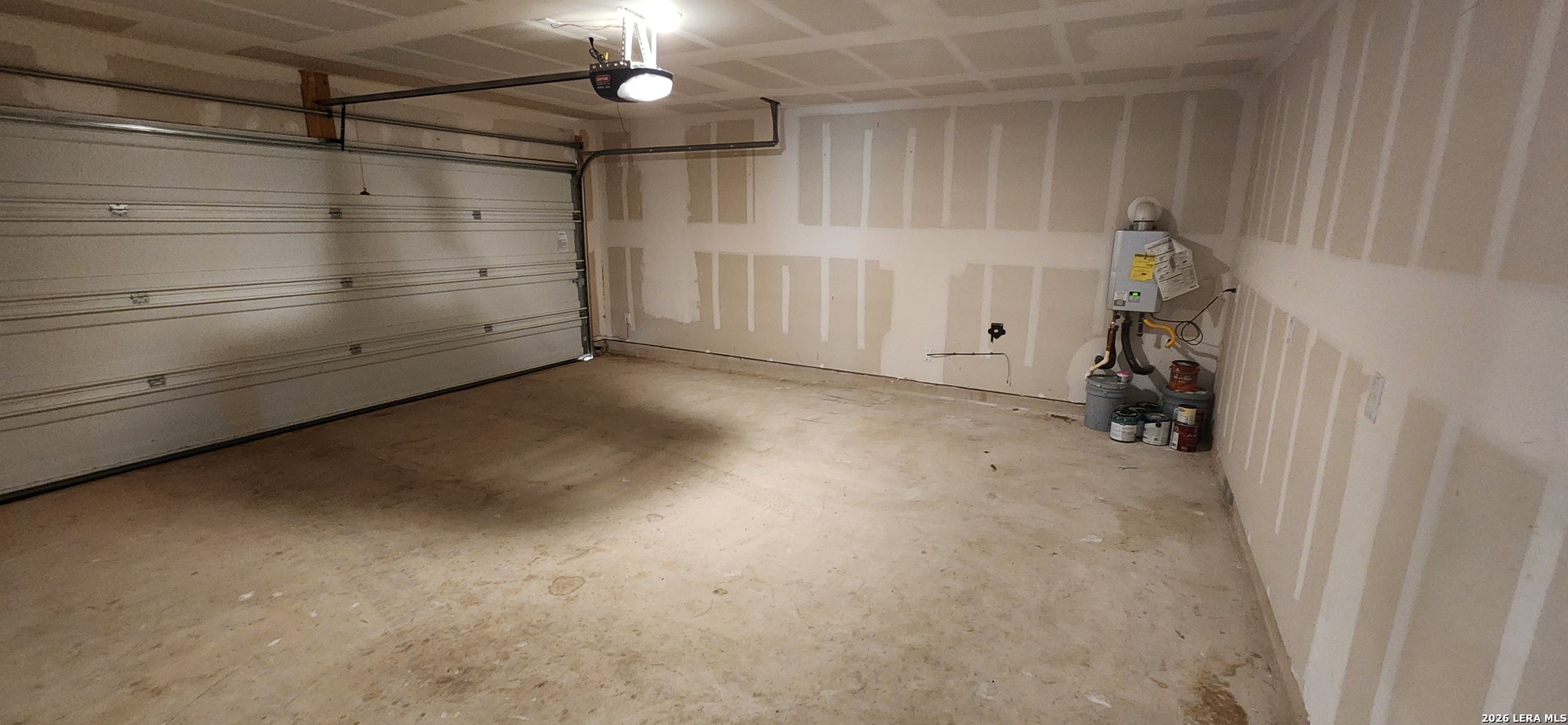 6013 Companion Loop Bulverde, TX 78163 - Photo 31 of 37 a view of a room with an empty space