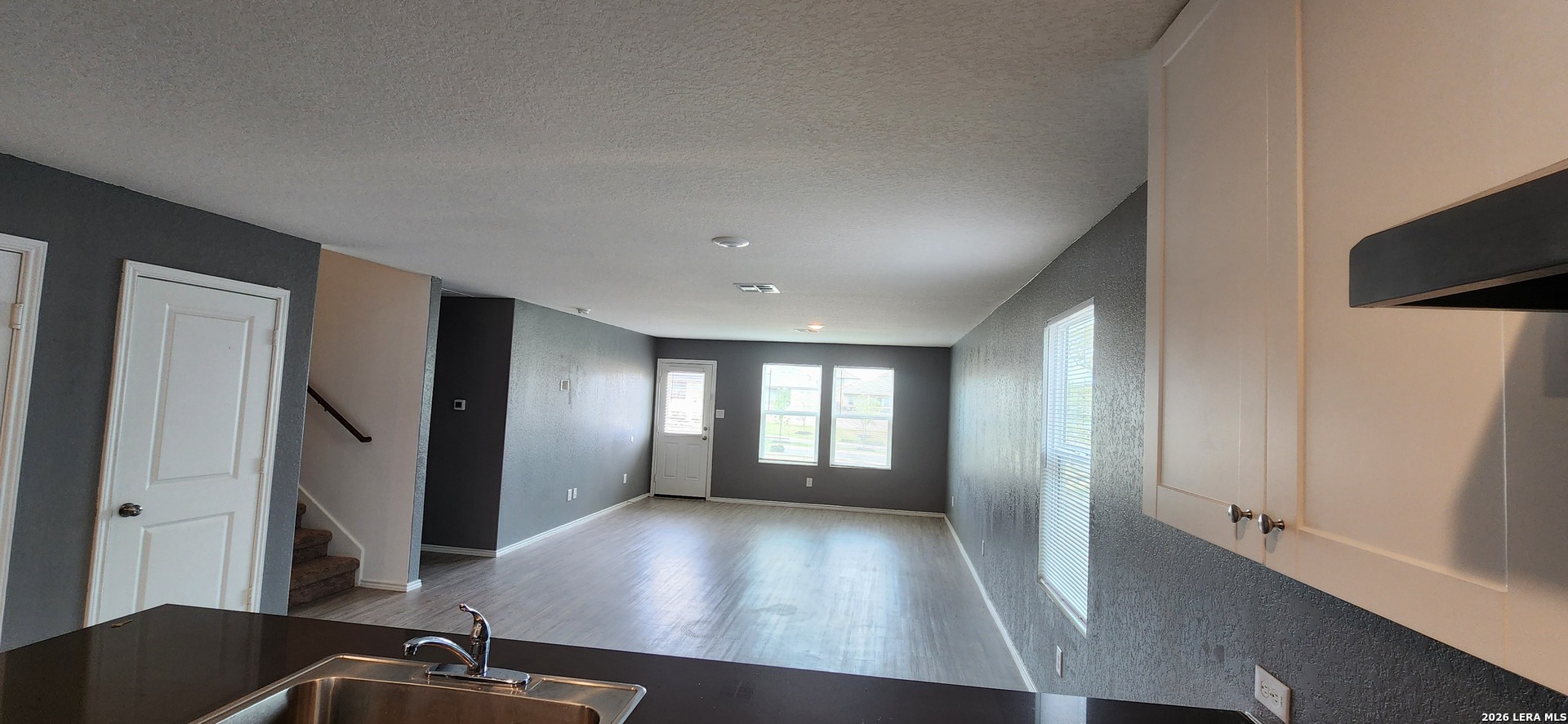 6013 Companion Loop Bulverde, TX 78163 - Photo 4 of 37 a view of a hallway with entryway