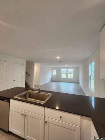 $2,195 | 6013 Companion Loop, Bulverde, TX 78163