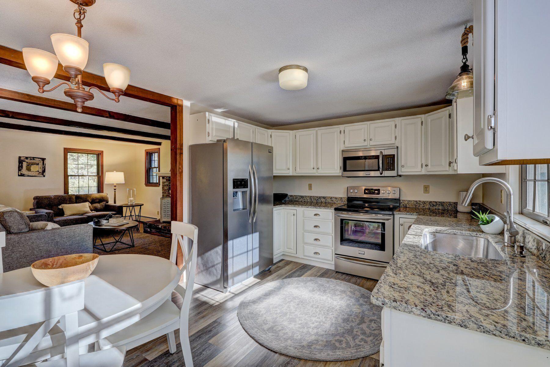 36 Cherokee Road Harwich, MA 02645 - Photo 6 of 26 Kitchen