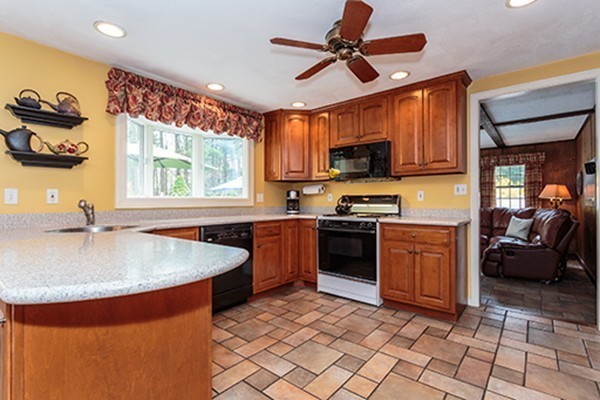 8 Butternut Road Westford, MA 01886 - Photo 5 of 29 Gallery Image 5