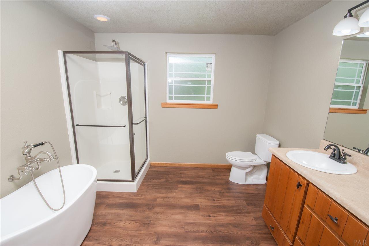 2507 Gordon Land Road Milton, FL 32570 - Photo 23 of 48 Gallery Image 23