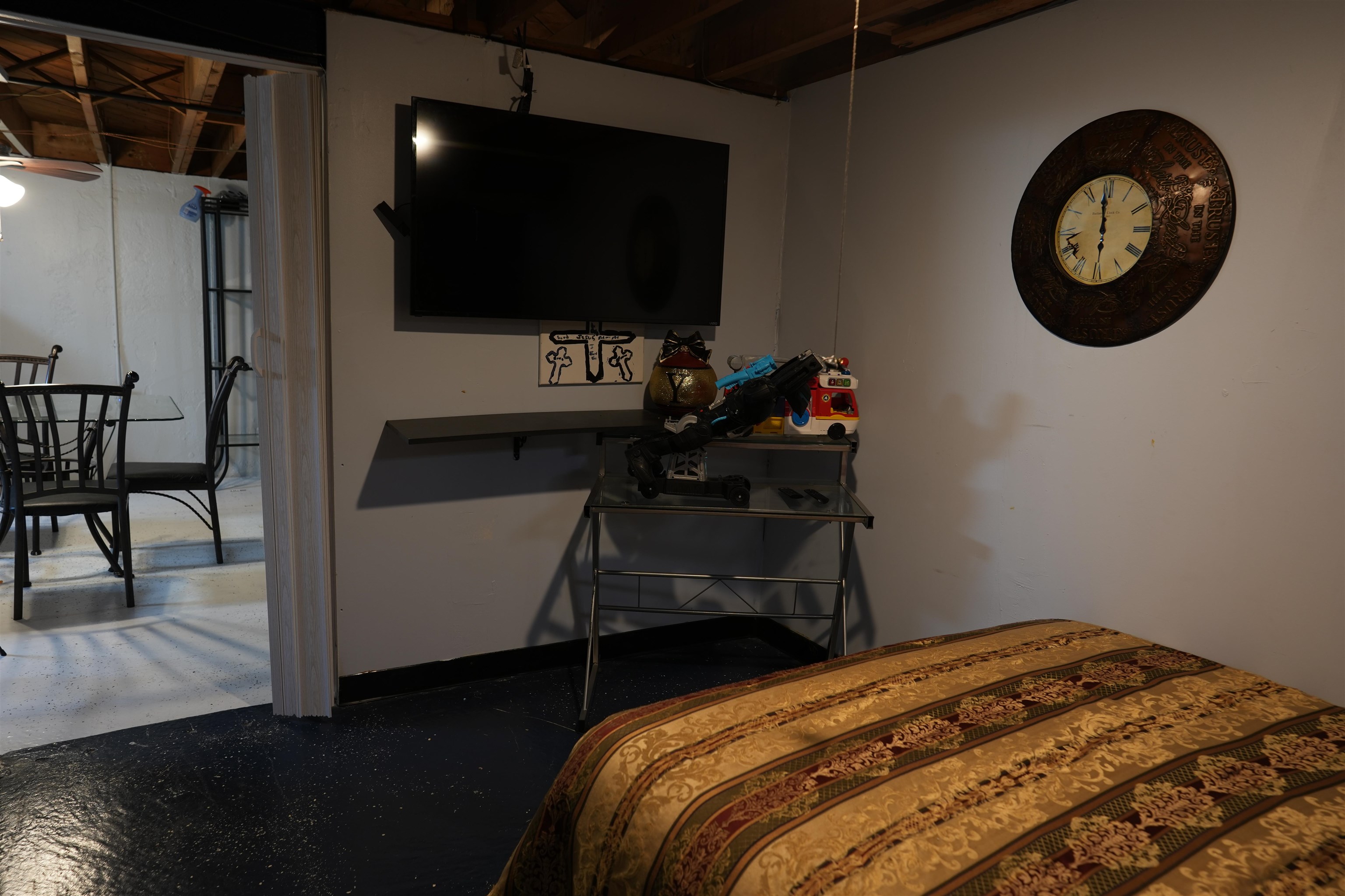 21600 Evergreen Road Southfield, MI 48075 - Photo 20 of 22 50114244-19.JPG
