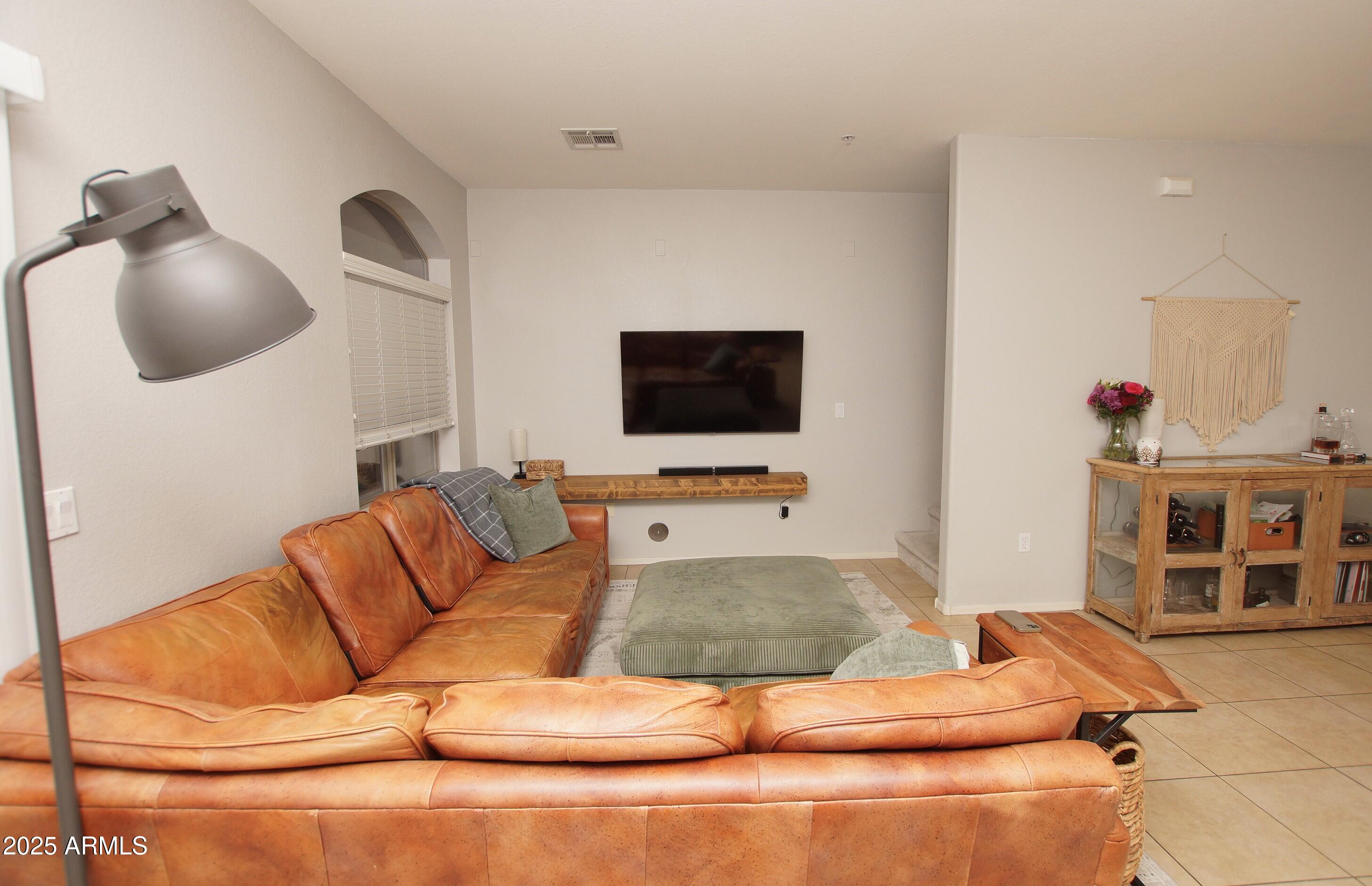 2150 West Alameda Road, Unit 1037 Phoenix, AZ 85085 - Photo 9 of 26 Living room