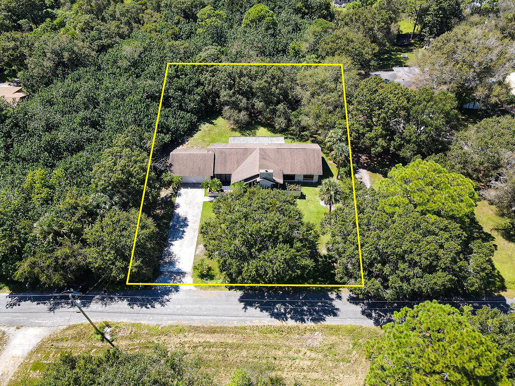 1401 Bennett Road Fort Pierce, FL 34947 - Photo 2 of 11 X(7of12)