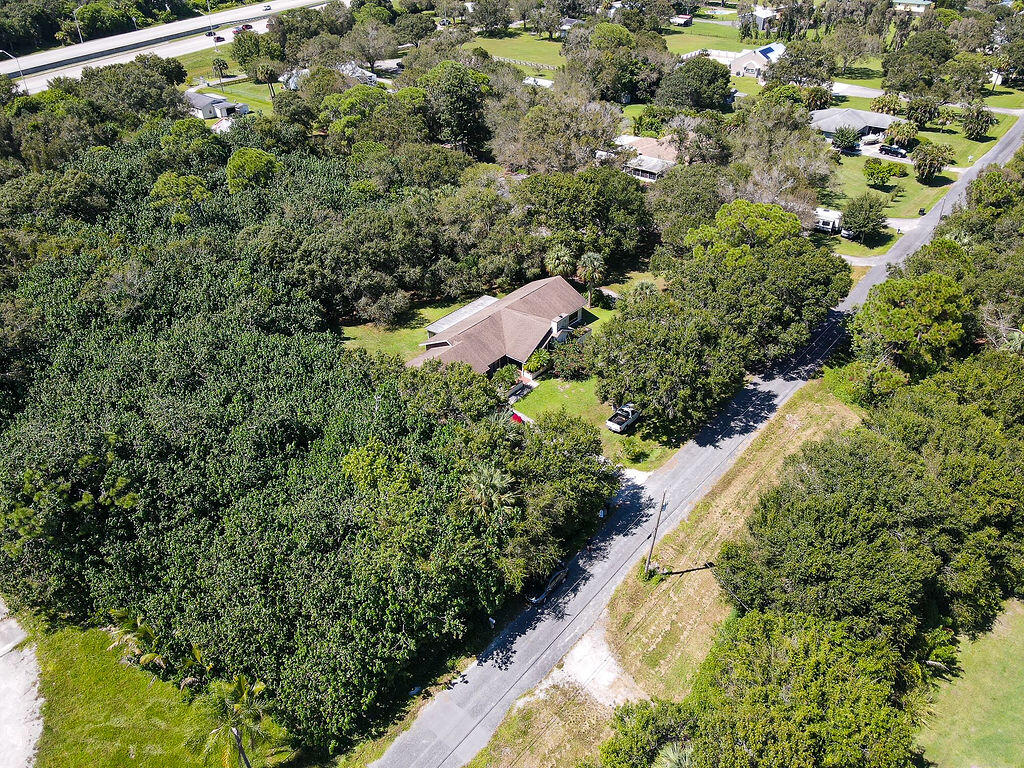 1401 Bennett Road Fort Pierce, FL 34947 - Photo 6 of 11 X(6of12)