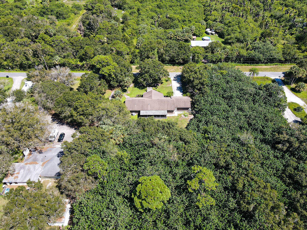 1401 Bennett Road Fort Pierce, FL 34947 - Photo 9 of 11 X(10of12)