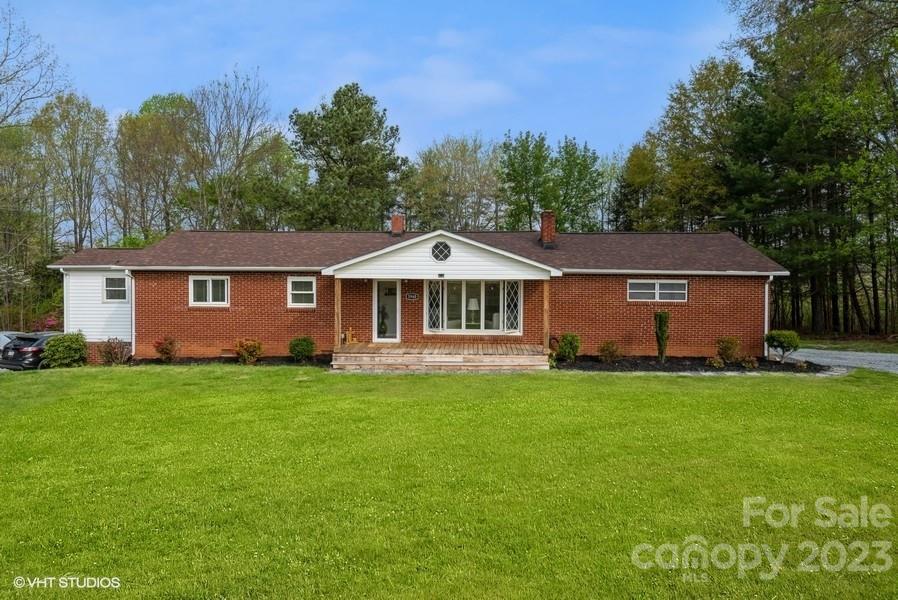 3940 East Maiden Road Maiden, NC 28650 - Photo 1 of 35 Gallery Image 1
