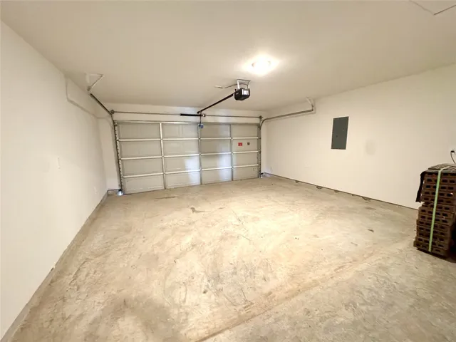 $2,000 | 30407 Carter Cove, Fulshear, TX 77423