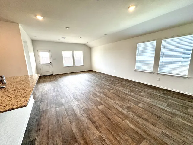 $2,000 | 30407 Carter Cove, Fulshear, TX 77423