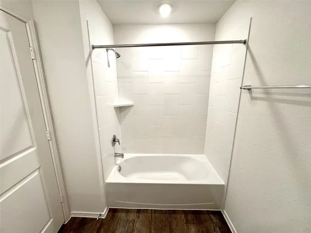 $2,000 | 30407 Carter Cove, Fulshear, TX 77423